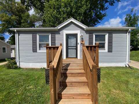 17 Jenni, Dubuque, IA 52001