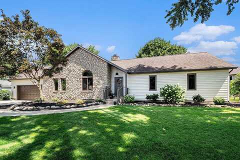 1307 Pickwick Court, Nappanee, IN 46550