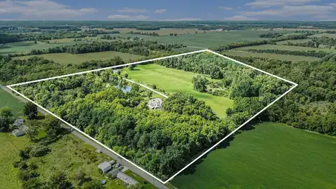 2356 N Rose Road, Walkerton, IN 46574