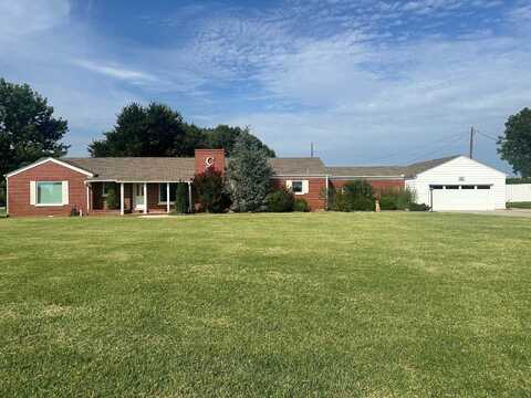 825 NW Highway 270, Seiling, OK 73663