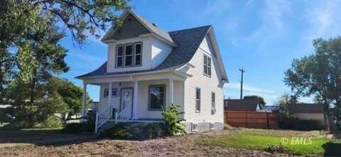 800 S Cale Ave, Miles City, MT 59301