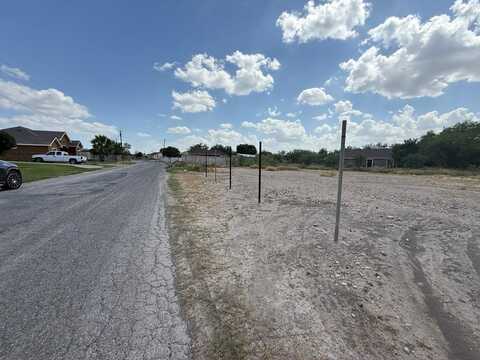 684 Anacua St., Eagle Pass, TX 78852