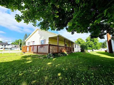 7484 CoRd 415, Mc Millan, MI 49853