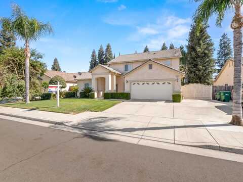 2107 Michelle Avenue E, Fowler, CA 93625