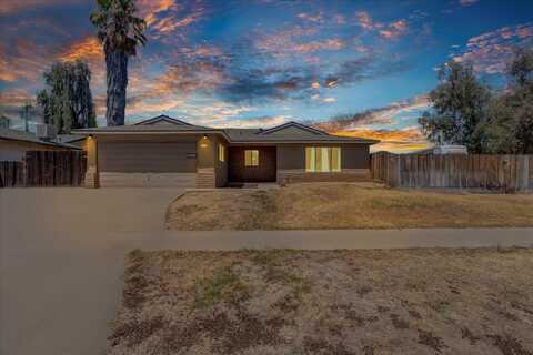 1110 Bedford Avenue W, Fresno, CA 93711