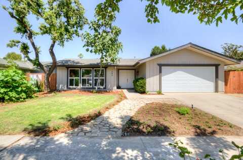 1484 Indianapolis Avenue W, Fresno, CA 93705