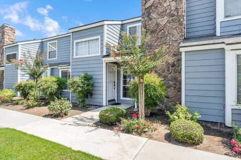 1454 Mayflower Way, Clovis, CA 93612