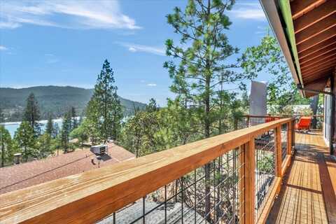56393 Marina View Way, Bass Lake, CA 93604