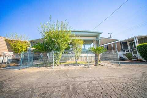 1272 Villa Avenue, Clovis, CA 93612