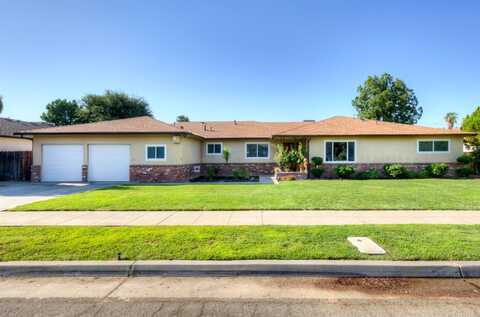 1107 Menlo Avenue E, Fresno, CA 93710