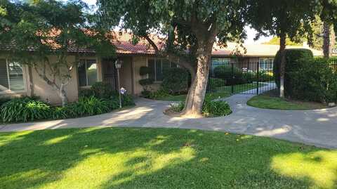 1866 Santa Ana Avenue W, Fresno, CA 93705