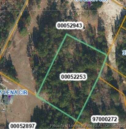 Lena Circle, Aberdeen, NC 28315