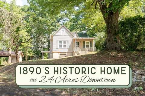 423 Iotla Street, Franklin, NC 28734