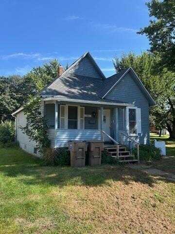 746 South St, Rockwell City, IA 50579