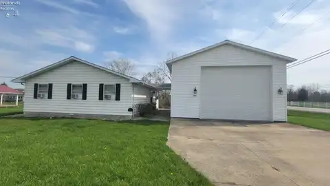 5416 E Channel Drive, Port Clinton, OH 43452