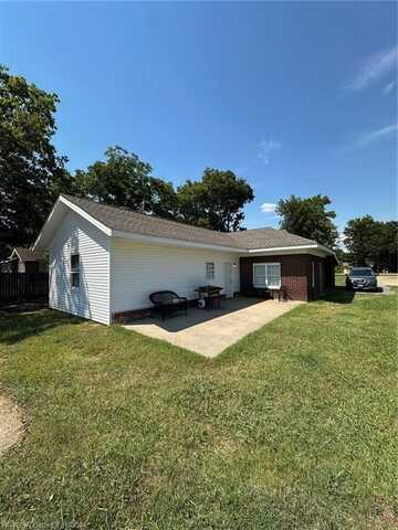 211 Broadway ST, Spiro, OK 74959