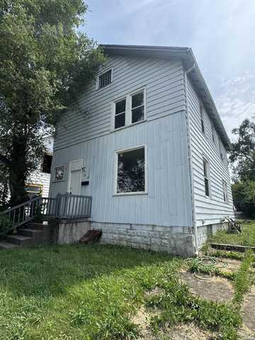 2416 Maumee Avenue, Fort Wayne, IN 46803
