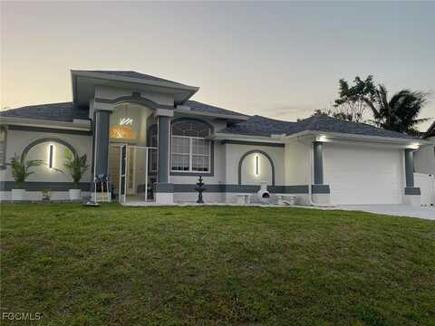 3220 NW Juanita Place, Cape Coral, FL 33993