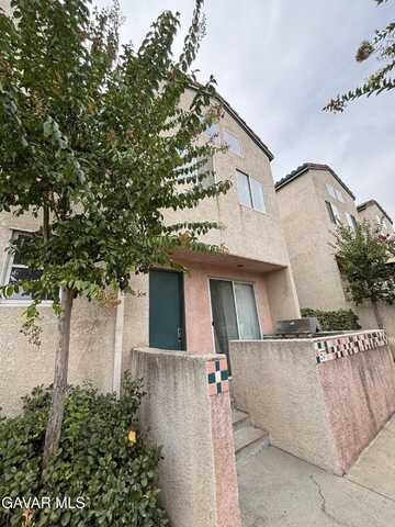 13901 SW Olive View Lane, Sylmar, CA 91342