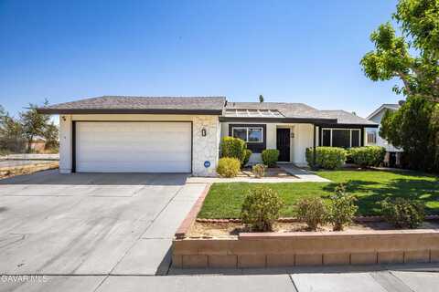 45702 Fig Avenue, Lancaster, CA 93534