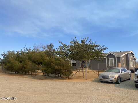 5050 Pearblossom Hwy, Palmdale, CA 93552