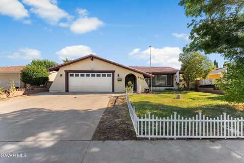 2736 E Ave R-7, Palmdale, CA 93550