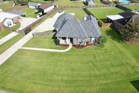 32769 Hemingway Ave, Denham Springs, LA 70706