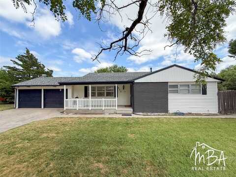 912 N Anderson Street, Garden City, KS 67846
