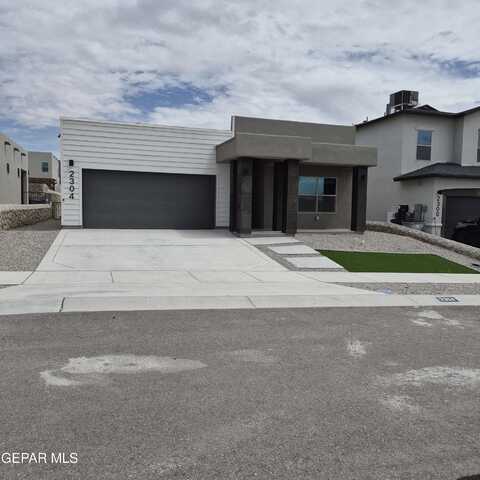 2304 ENCHANTED HAWK, El Paso, TX 79911