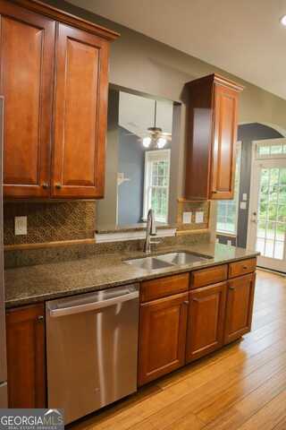 1526 Lechemin, Snellville, GA 30078