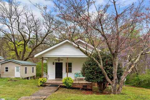 45 School Street, Enoree, SC 29335