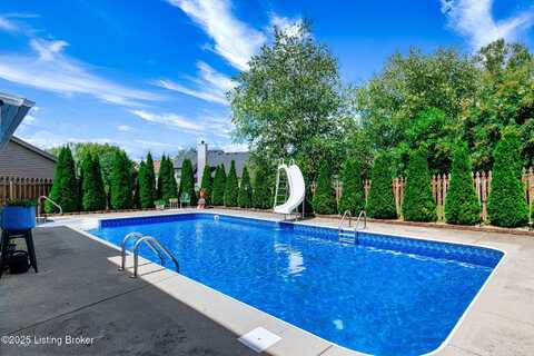 10815 Symington Cir, Louisville, KY 40241
