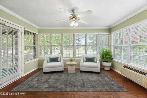 10802 Glenway Pl, Louisville, KY 40291