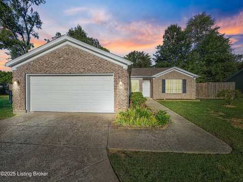 9111 Woodhold Ct, Louisville, KY 40291