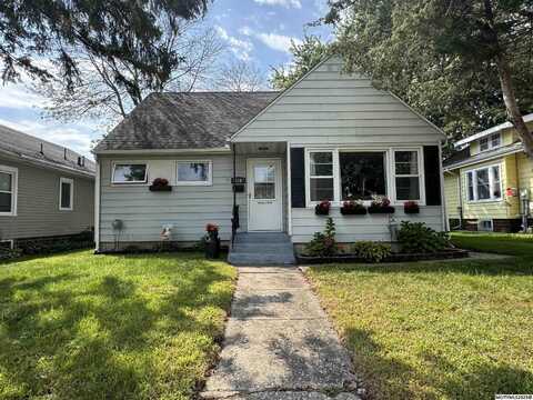 316 S Kentucky, MASON CITY, IA 50401