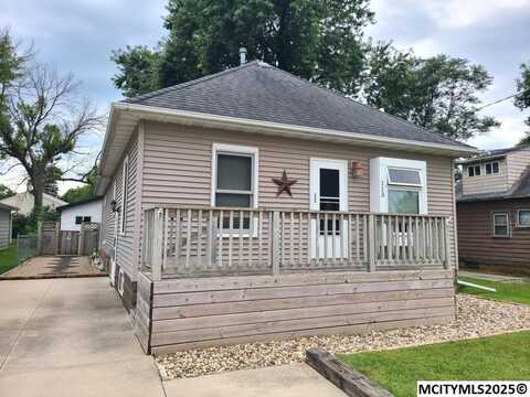 113 19th SE, MASON CITY, IA 50401