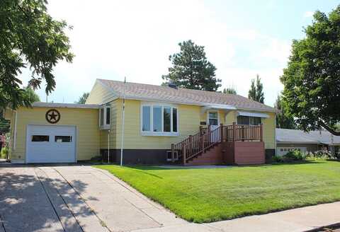 709 S Sargent Ave, Glendive, MT 59330