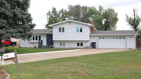 733 Windham Sq, Glendive, MT 59330