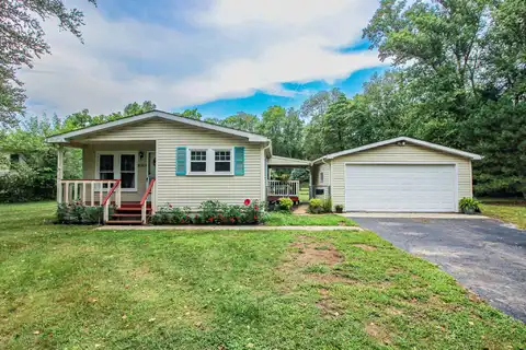 10314 N 570 E, DeMotte, IN 46310
