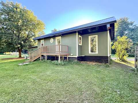 915 MOHAWK DR E, Tomahawk, WI 54487