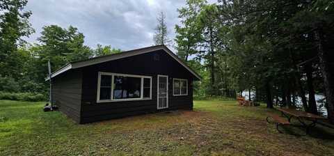 1041n SPRINGSTEAD RD, Park Falls, WI 54552