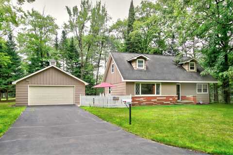 1122 MAPLE ST E, Eagle River, WI 54521