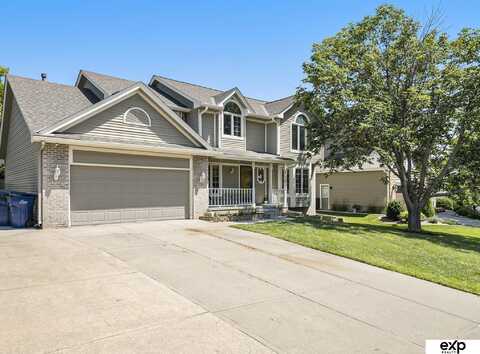 1010 Hogan Drive, Papillion, NE 68046