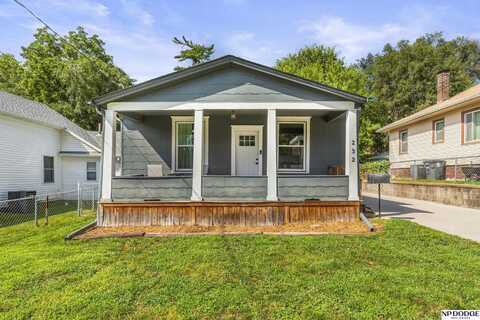 232 McGee Avenue, Council Bluffs, IA 51503