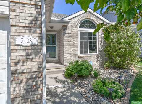 2108 Hedgeapple Road, Plattsmouth, NE 68048