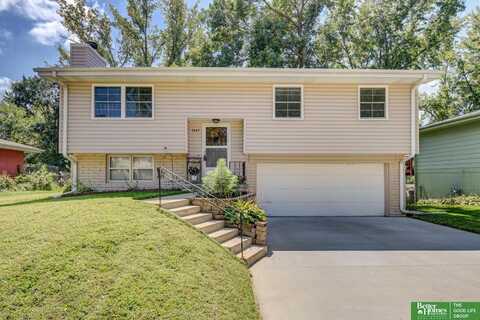 9447 Ames Avenue, Omaha, NE 68134