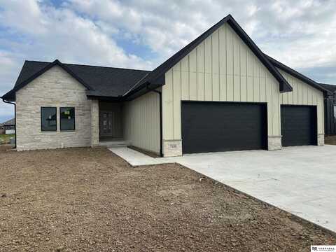 7320 Augustine Avenue, Lincoln, NE 68516