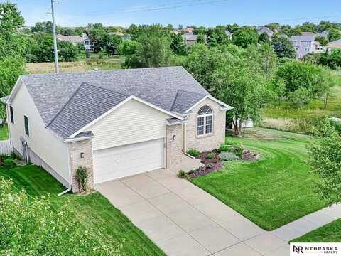 9030 Truchard Road, Lincoln, NE 68526