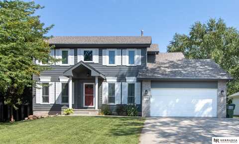 2124 Betsy Avenue, Papillion, NE 68133