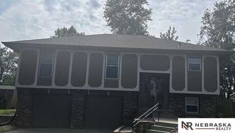 15161 R Street, Omaha, NE 68137